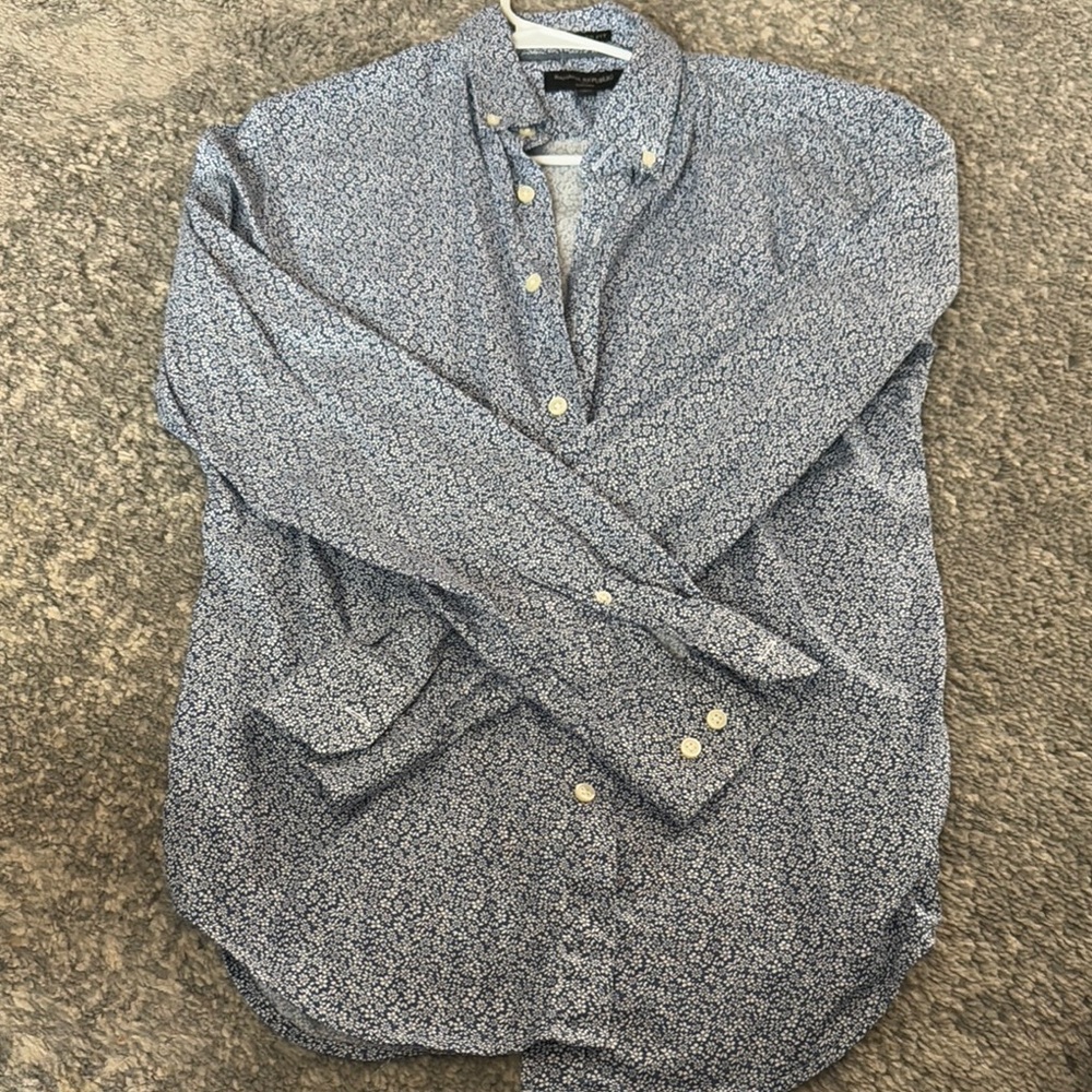 Banana Republic Blue Casual Button Down Shirt